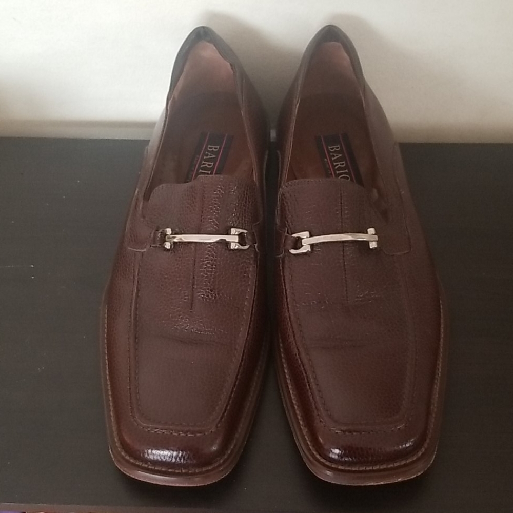 Men's dress shoes